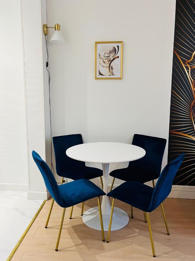 Glamour Chic En Hyper Centre Pour 4 - Wifi - Sauna Pour 2 - Mylittlestay روان المظهر الخارجي الصورة
